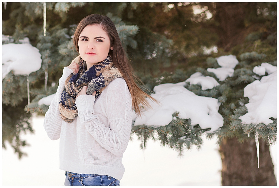 Senior Pictures in the Snow_0006.jpg