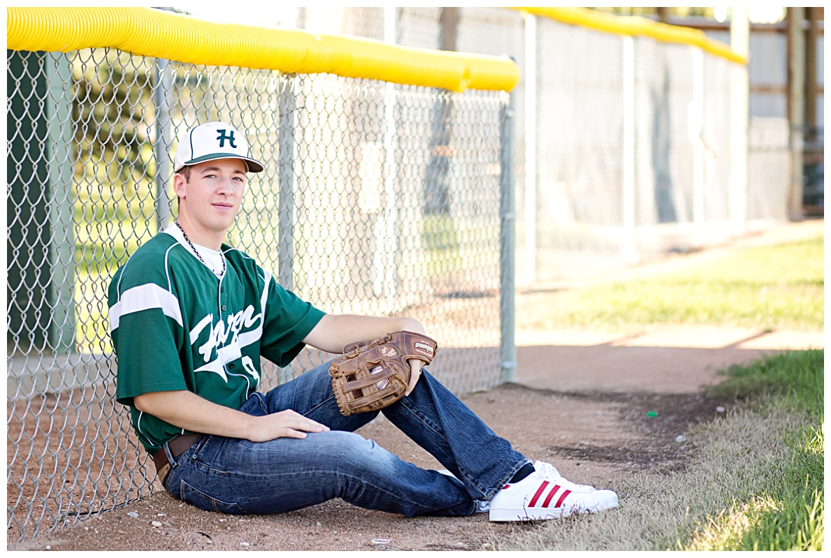 Senior boy pictures baseball