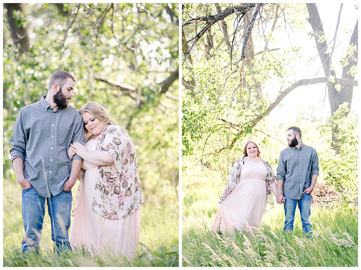 Engagement photographer in Minot ND