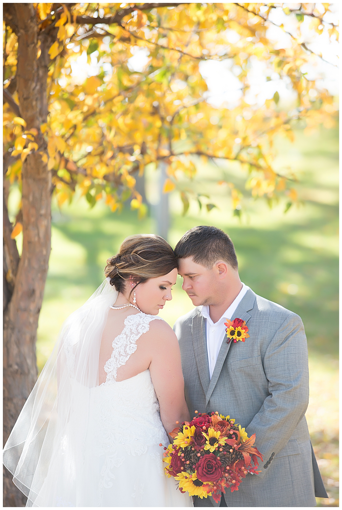 Fall wedding pictures