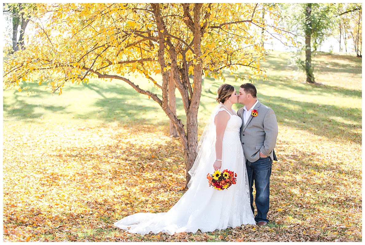 Fall wedding pictures in North Dakota