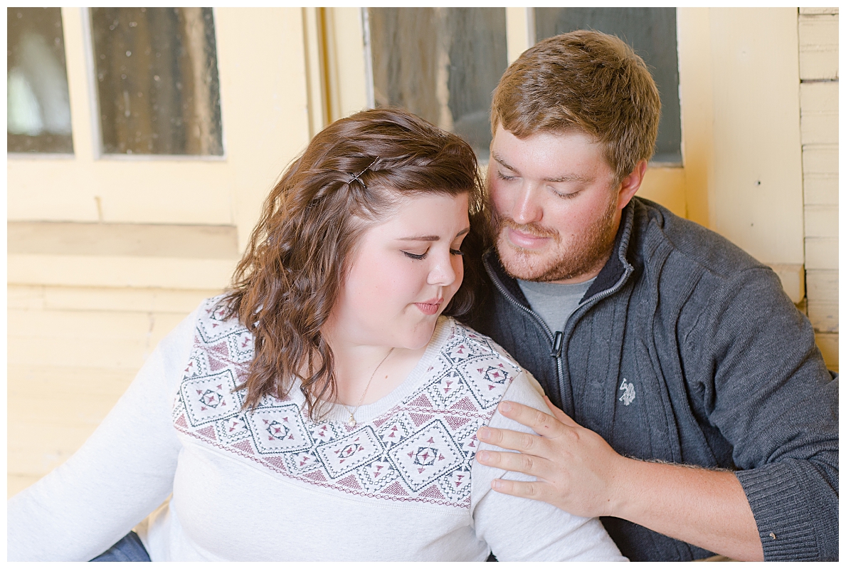 sweet engagement pictures