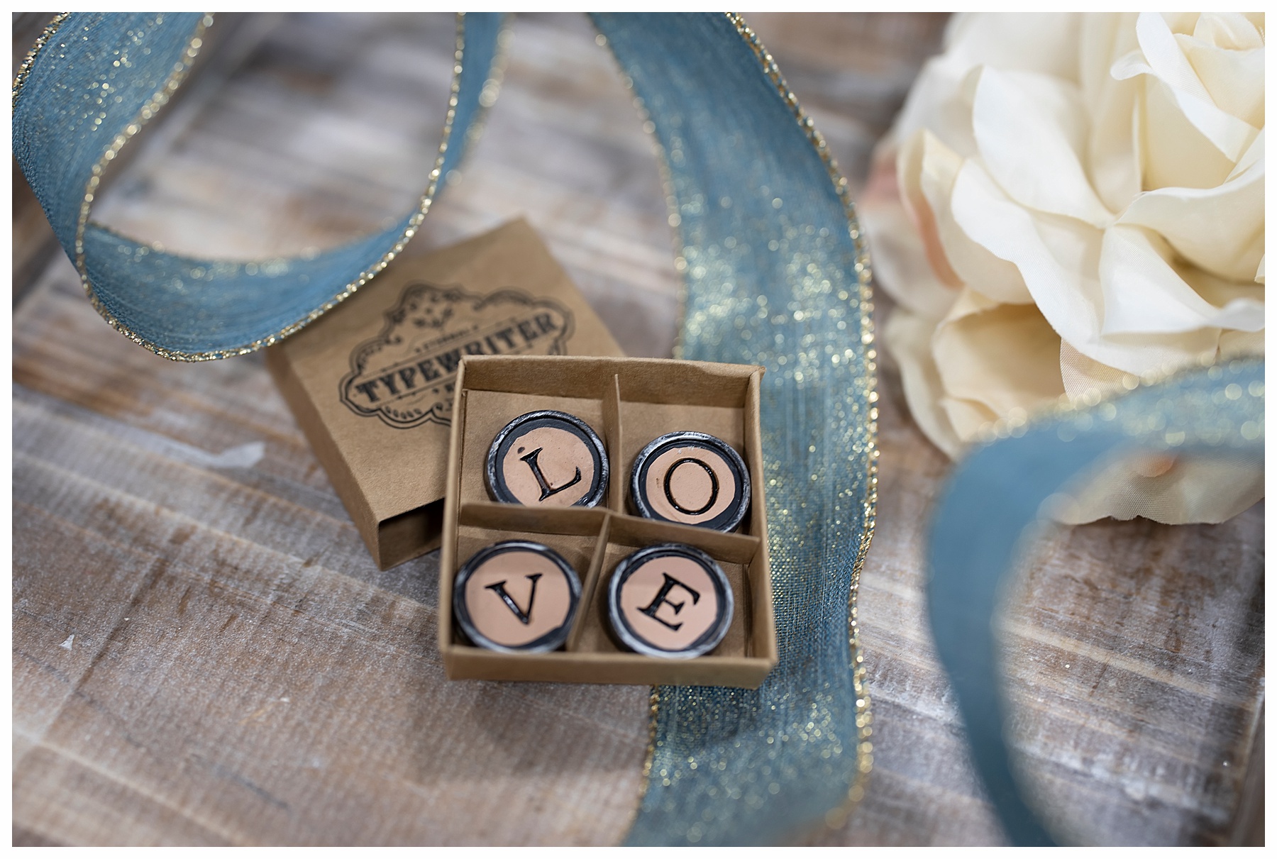 Love magnets wedding favors