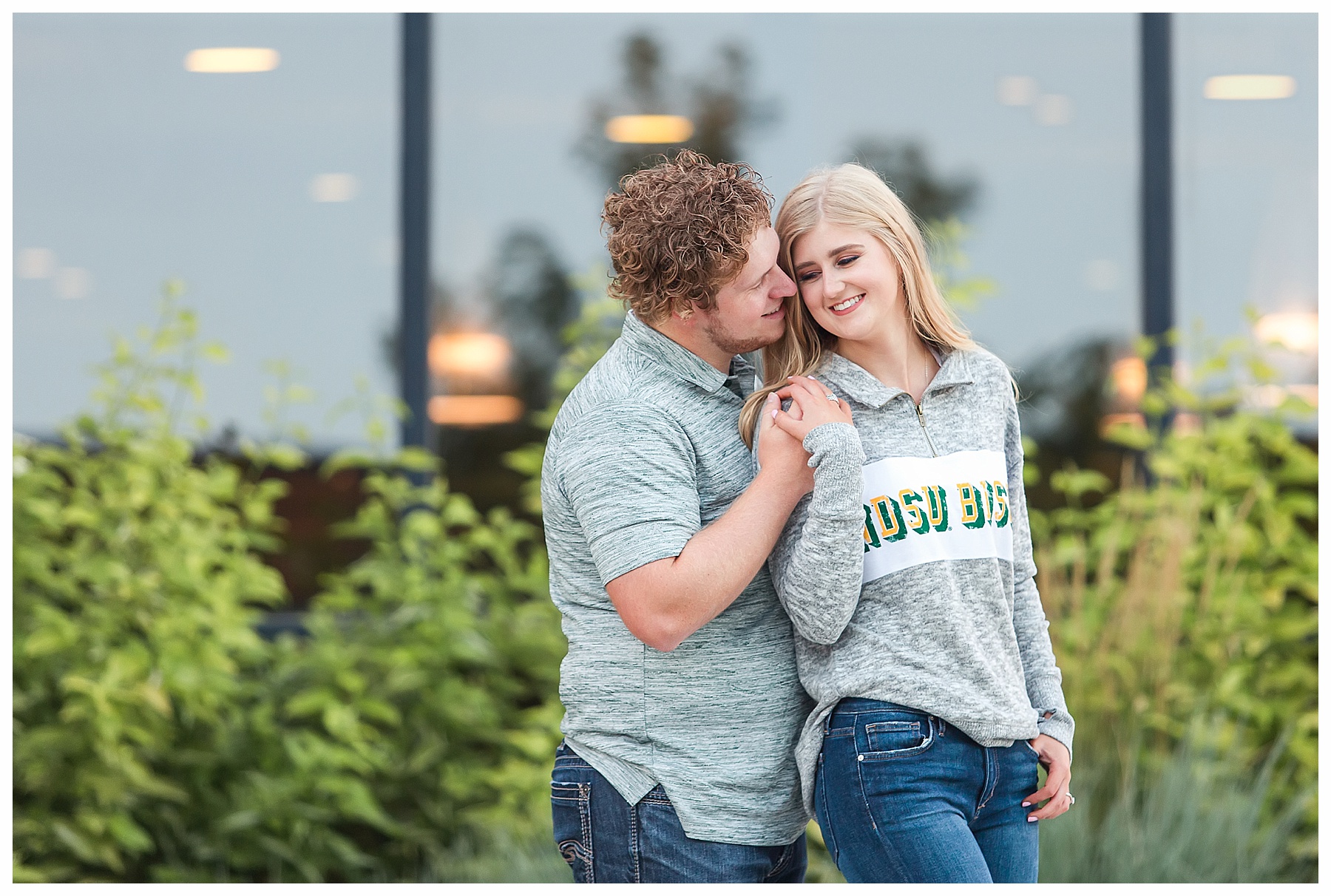 Engagement pictures in Fargo, ND